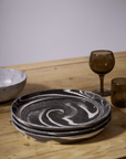 Assiette 12" Marbrée Noir AD - Ex - voto