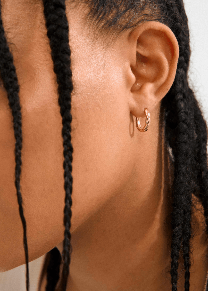 Boucles D'oreilles à Clous Pilgrim - Plaqué Or - Neuf Avec étiquettes