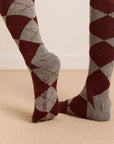 Chaussettes Genoux Argyle Damson Madder Gris et Brun - Ex - voto