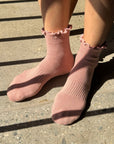 Chaussettes Ruffled Hugger Roses Le Bon Shoppe - Ex-voto