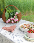 Nappe E. Gravel Caterpilar Crème et Noire 157 x 244cm - Ex - voto