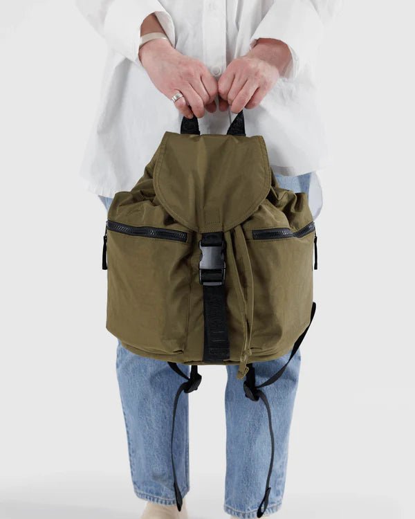 BAGGU CANVAS DRAWSTRING BACKPACK - KELP BAGGU Drawstring Backpack - kelp | Garmentory main image 4