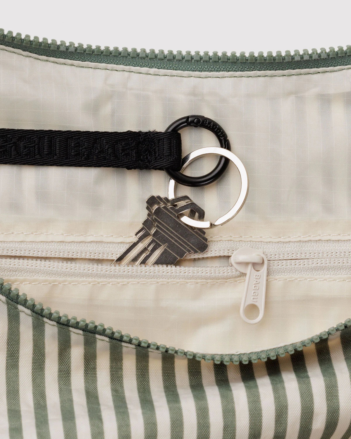 Sac Croissant Large Baggu Sage Stripe