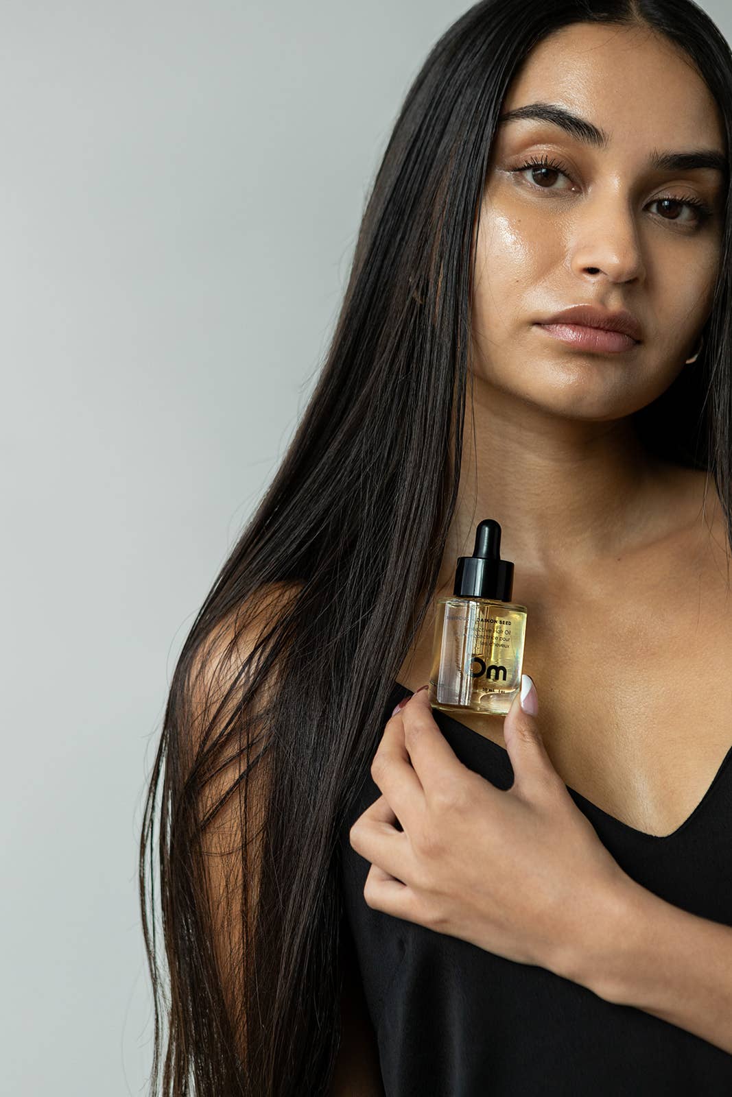 Om Organics Hibiscus and Daikon Protective Hair Oil