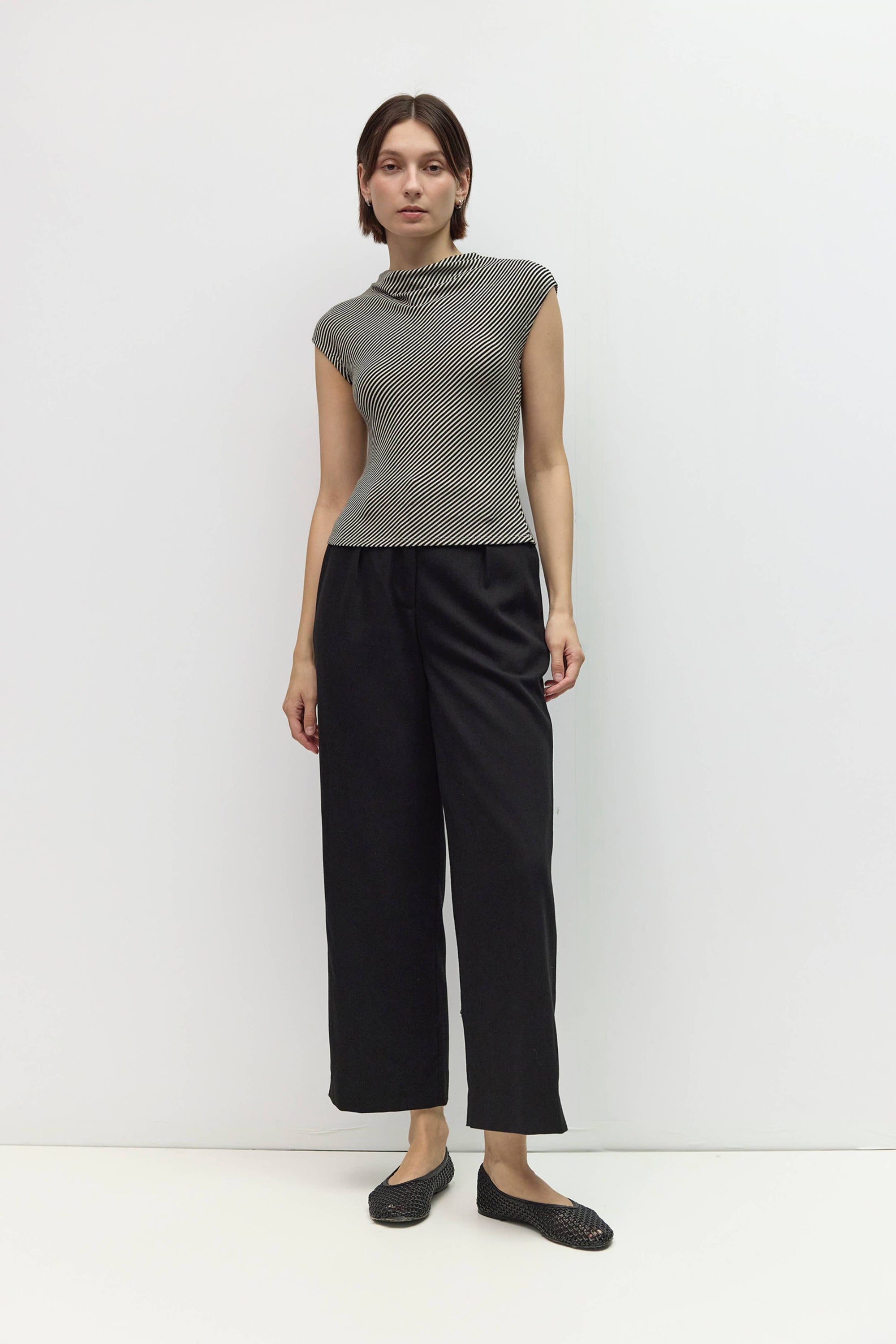 Haut Trinity Rayures Diagonales Noires et Blanches All Row
