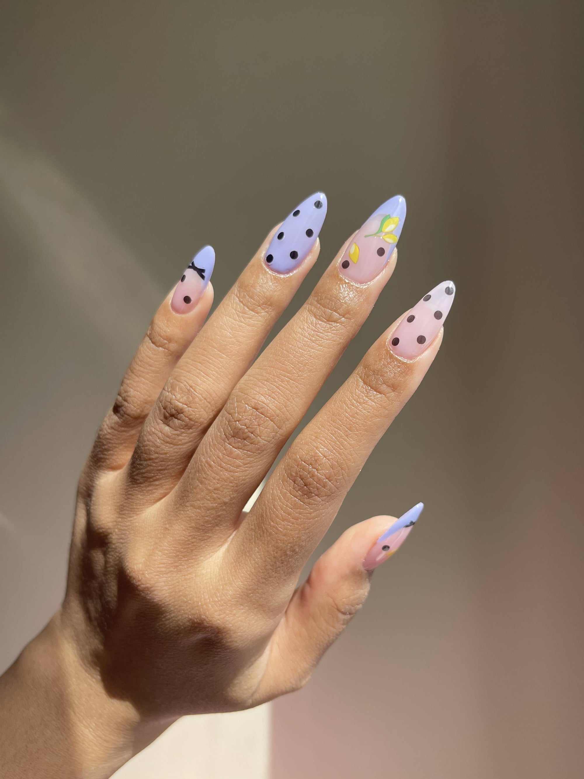 Feuille D'autocollants pour Ongles Polka Dots Deco Beauty
