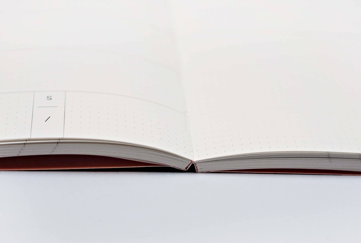 Agenda Hebdomadaire Non Daté A5 Celine The Completist - Ex - voto