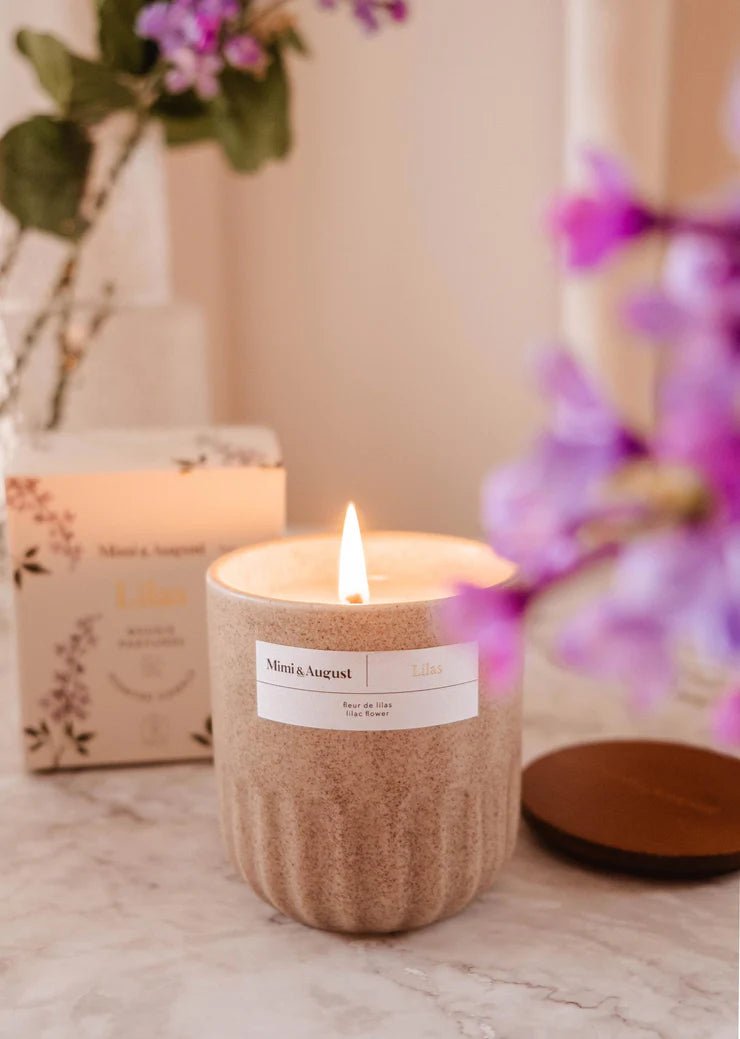 Bougie 11oz Lilas Mimi & August - Ex - voto