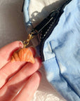 Breloque Sac Croissant Bold Blossom Shop - Ex - voto