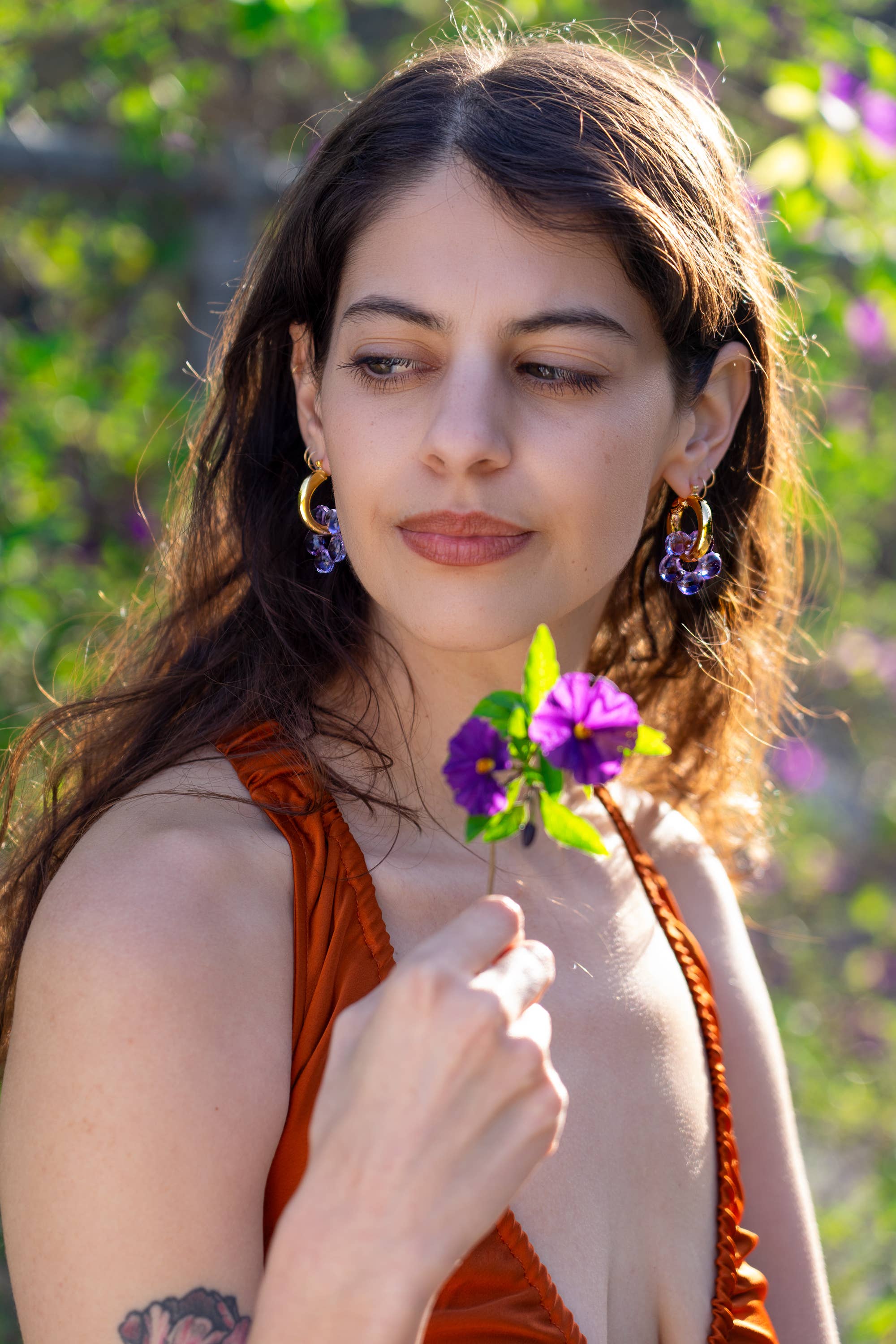 Boucles d&#39;oreilles Dazy Glaze Lilas - Plaquées Or 24K Peter &amp; June