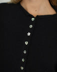 Cardigan Piper Noir Boutons Dépareillés Things Between - Ex - voto
