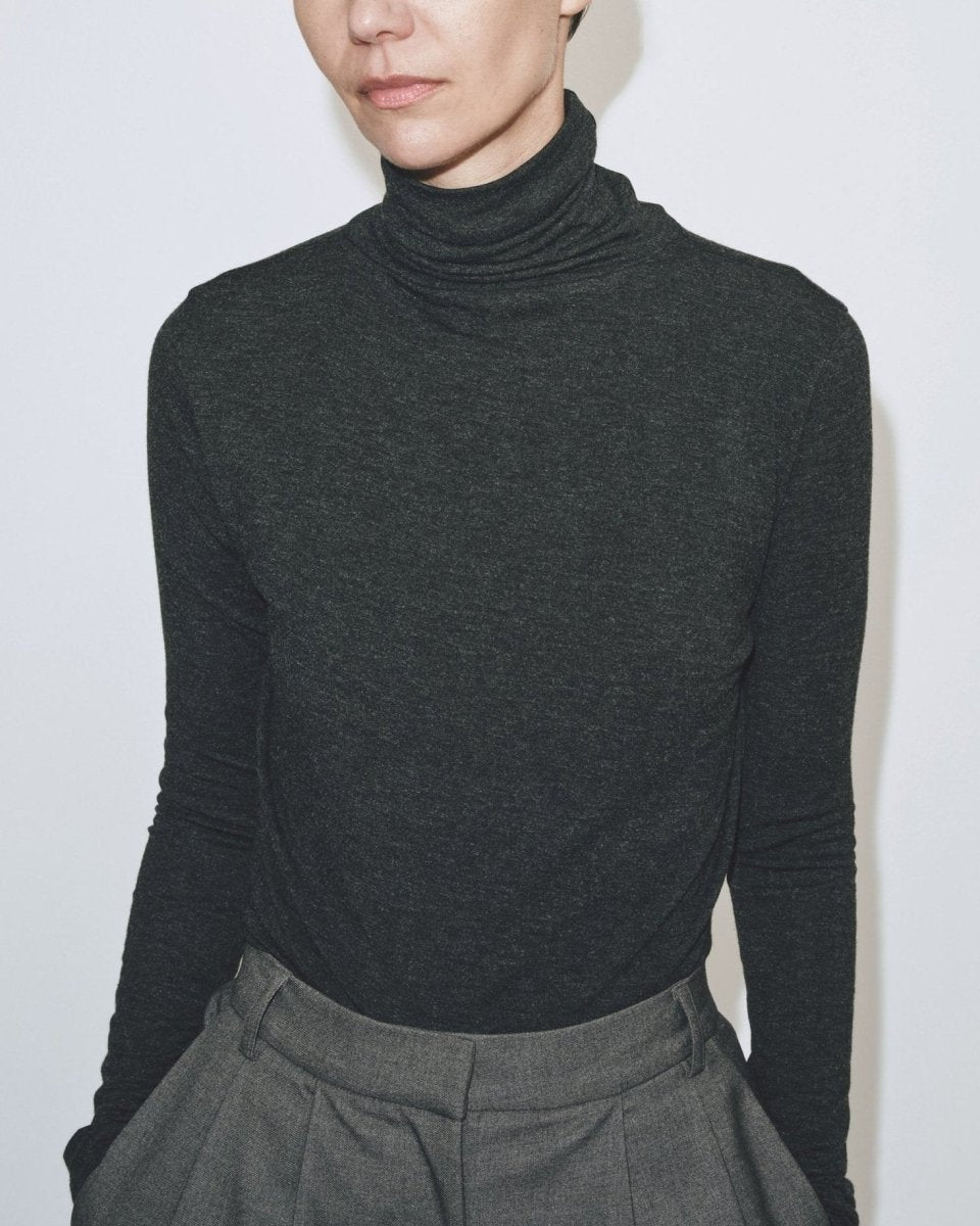 Chandail Col Roulé Mijeong Park Charcoal SOLDE - Vente finale - Ex - voto