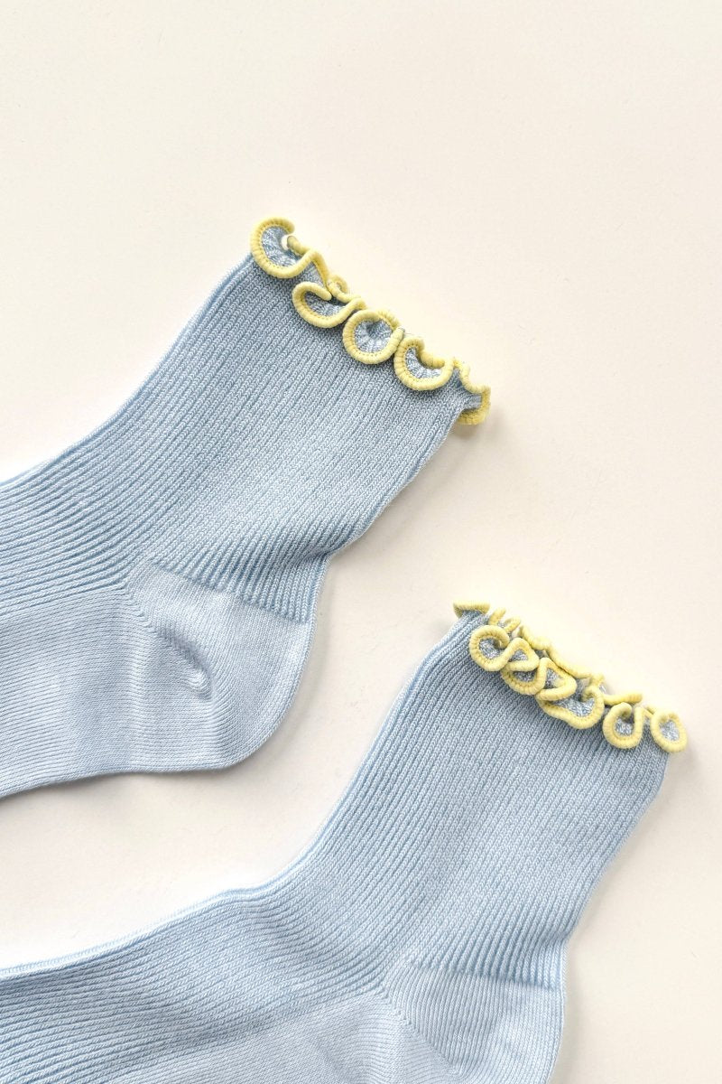 Chaussettes Ruffled Modal Le Bon Shoppe Bleu Poudre et Jaune - Ex - voto