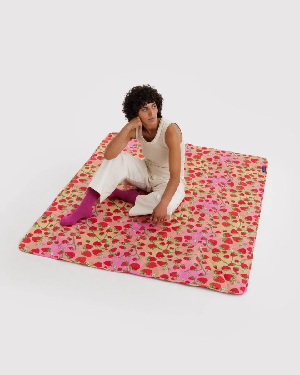 Couverture Pique - Nique Puffy Baggu Strawberry Blossom - Ex - voto