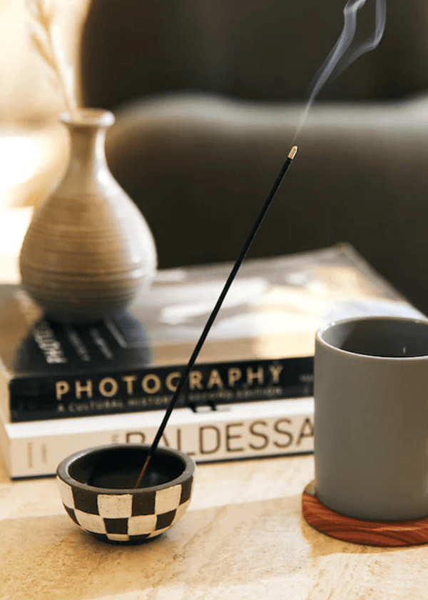Encens Pf Candle Co. Amber & Moss - Ex - voto