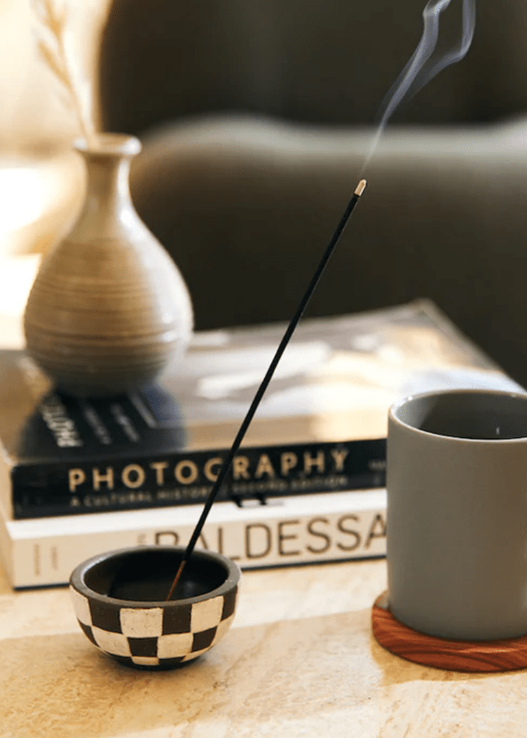 Encens Pf Candle Co. Amber & Moss - Ex - voto