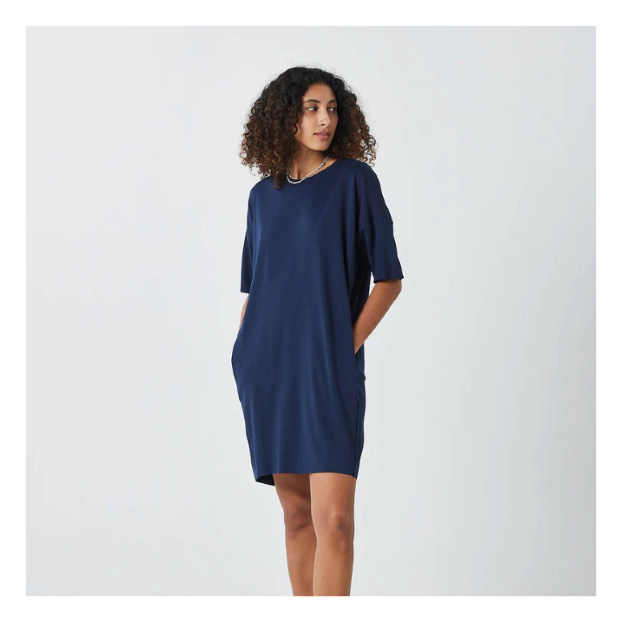 Robe Regitza Marine Minimum - SOLDE - Vente finale