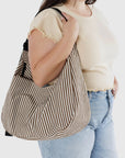 Sac Croissant Large Baggu SU24 (2 couleurs disponibles)