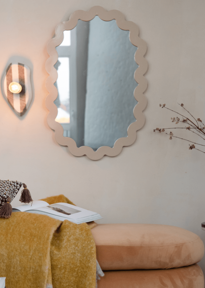 Miroir Scalloped Rose 18 x 26 Bloomingville VENTE FINALE - Ex - voto