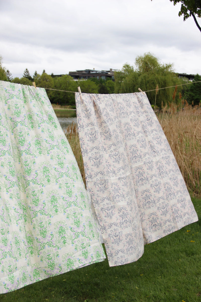 Nappe Coeur Radis Vert et Lilas E. Gravel 133 x 244cm - Ex - voto