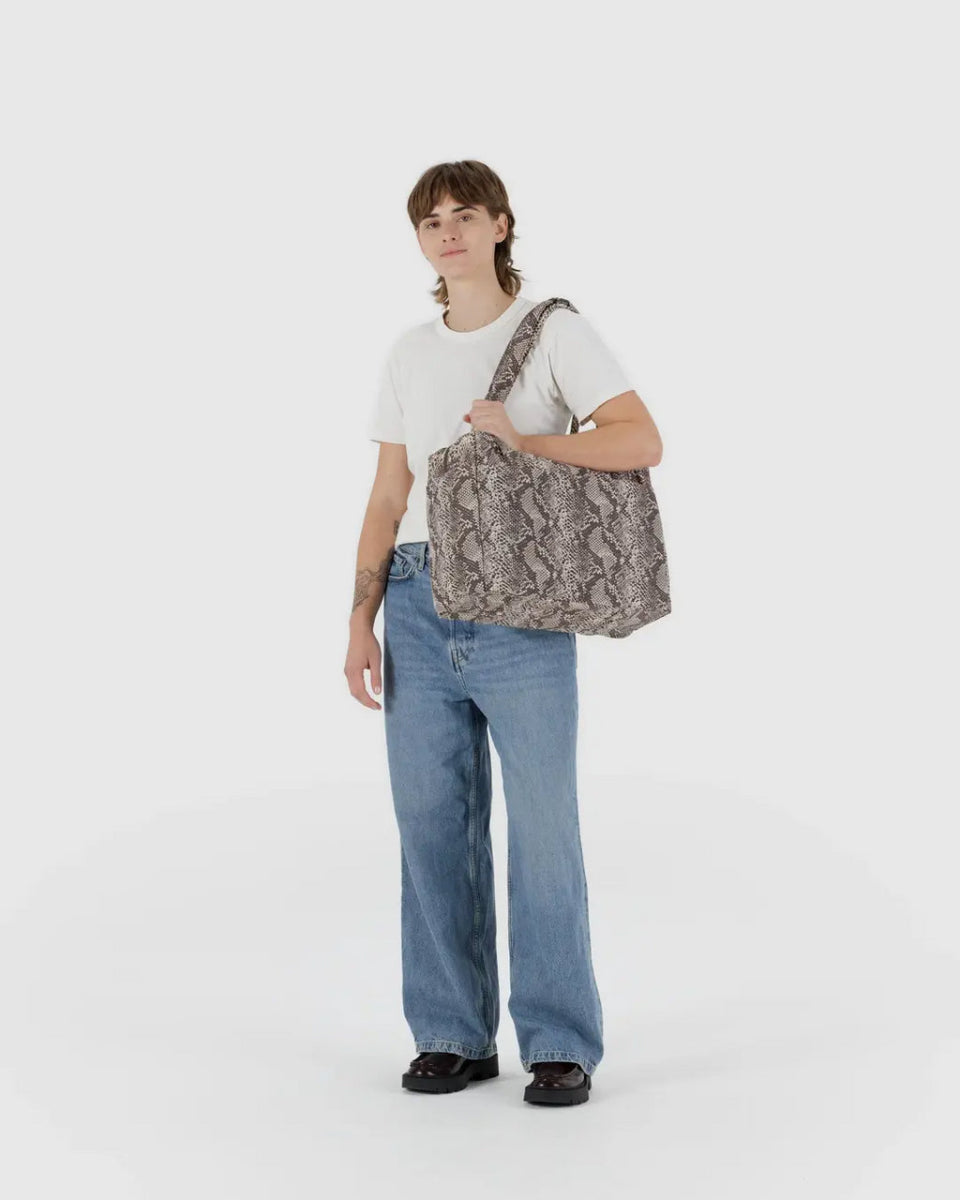 Petit Sac Nuage Carry - on Baggu Snakeskin - Ex - voto