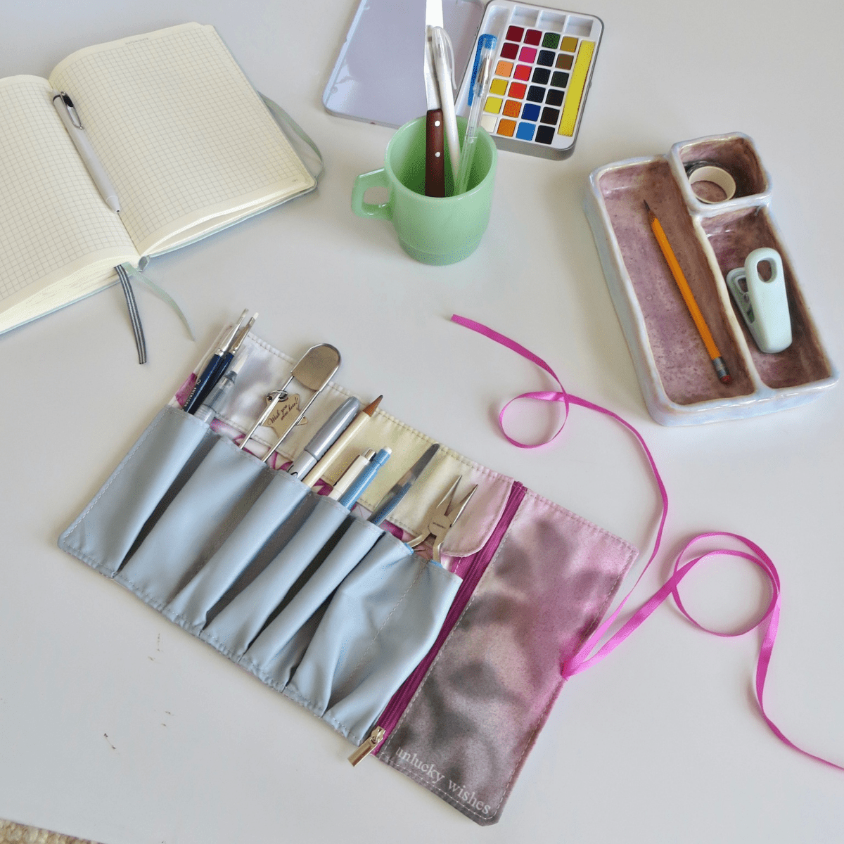 Porte-Crayons Floral Unlucky Wishes - Ex-voto