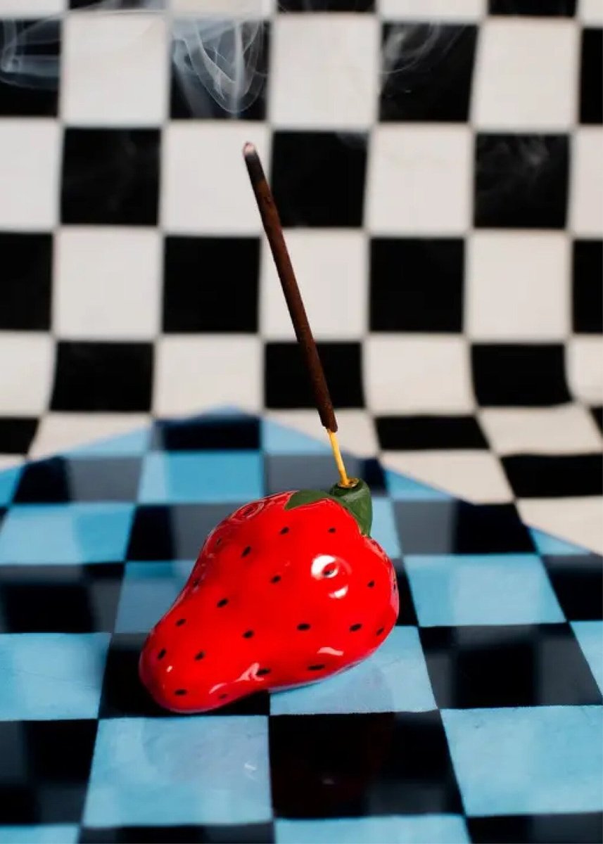 Porte - encens Fraise A Shop of Things - Ex - voto