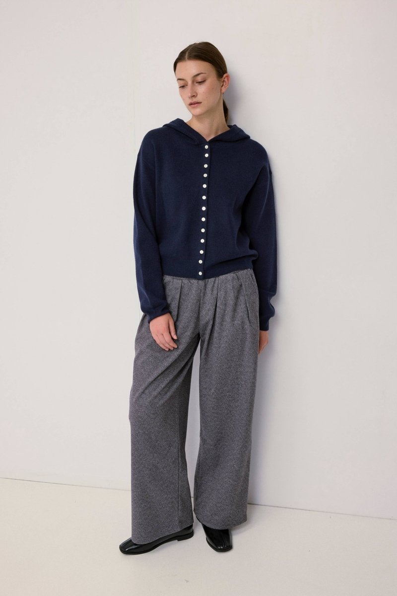 Pull à Capuchon Boutonné Grace Bleu Marin All Row - Ex-voto
