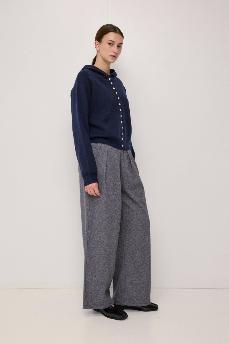 Pull à Capuchon Boutonné Grace Bleu Marin All Row - Ex-voto