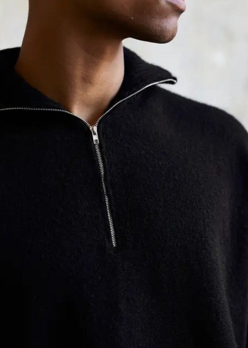 Pull Levi Common Market Noir SOLDE - Vente Finale - Ex - voto