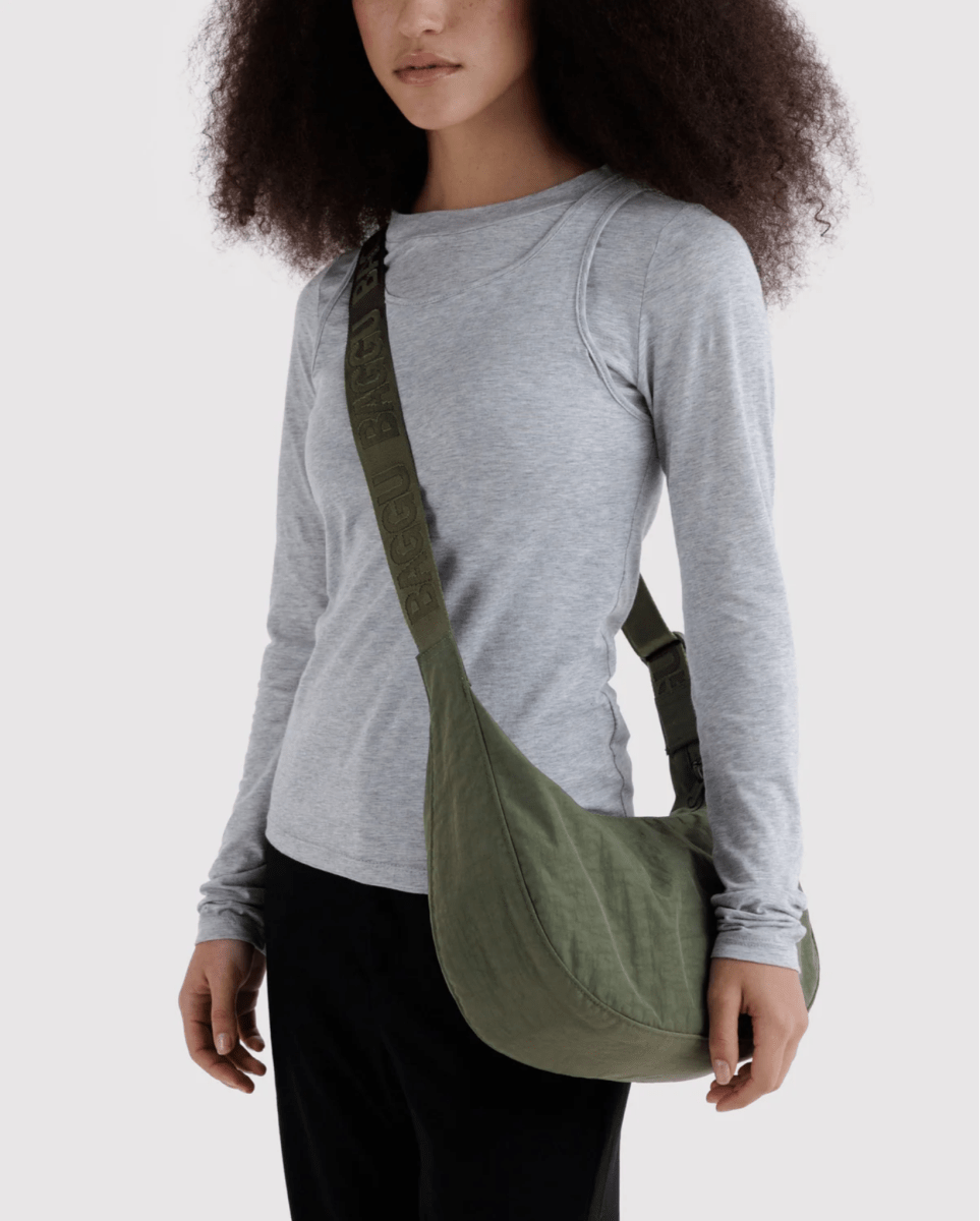 Sac Croissant Medium Baggu Caper - Ex-voto