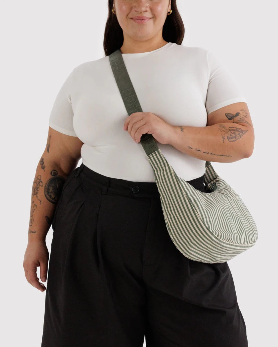 Sac Croissant Medium Baggu Sage Stripe - Ex - voto