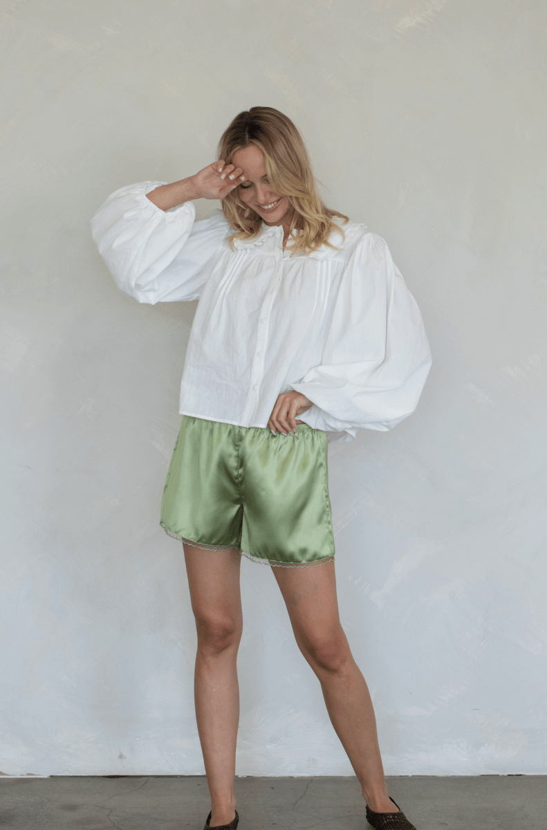 Shorts Satin Aris Matcha Things Between - Ex-voto