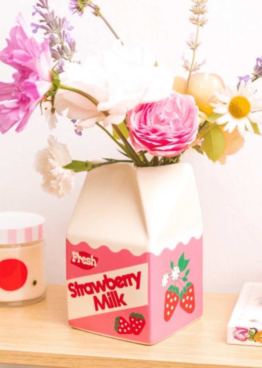 Vase Lait à la Fraise Ban.do - Ex - voto