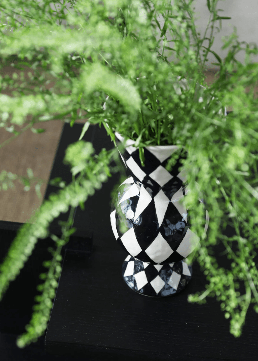 Vase Rhombic Noir &Klevering - Ex - voto