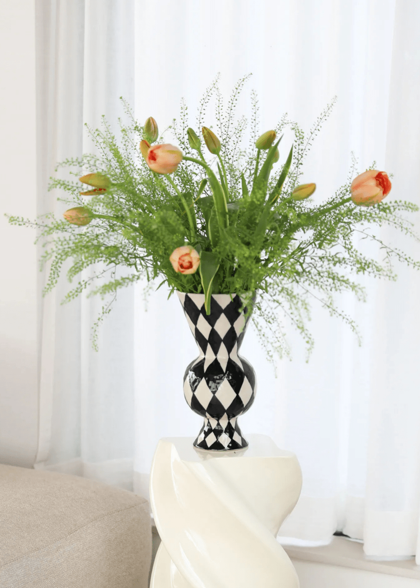 Vase Rhombic Noir &Klevering - Ex - voto